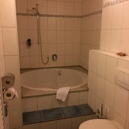 Hotel Am Salzberg Philippsthal Buitenkant foto