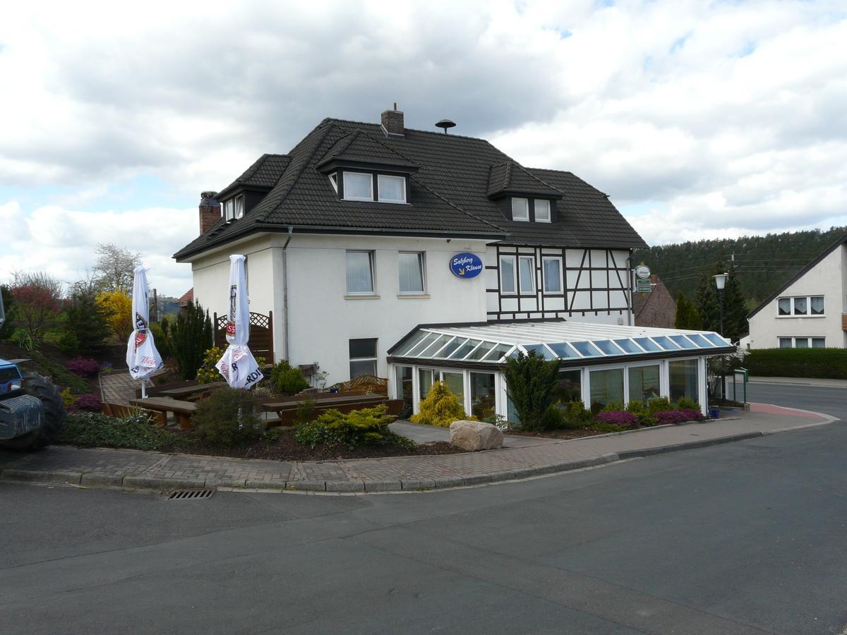 Am Salzberg 2*